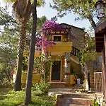 Symbola Hotel 3*