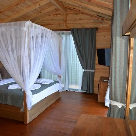 シンボラ ビーチ 3*