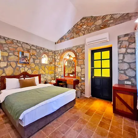 辛博拉奥露德尼兹海滩酒店 厄吕代尼兹