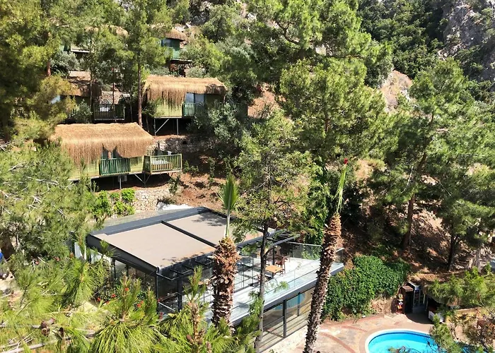 Symbola 3*