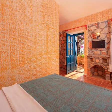 ホテル シンボラ ビーチ 3*