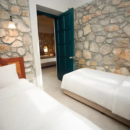 Symbola Hotell 3*