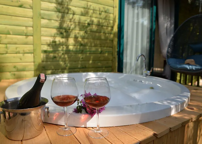 Symbola Ξενοδοχείο 3*